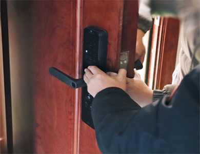勐海24小时上门开锁公司